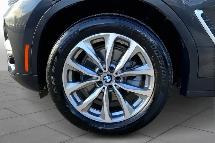 $14015 : BMW X3 2019 sDrive30i 4dr Sp image 10