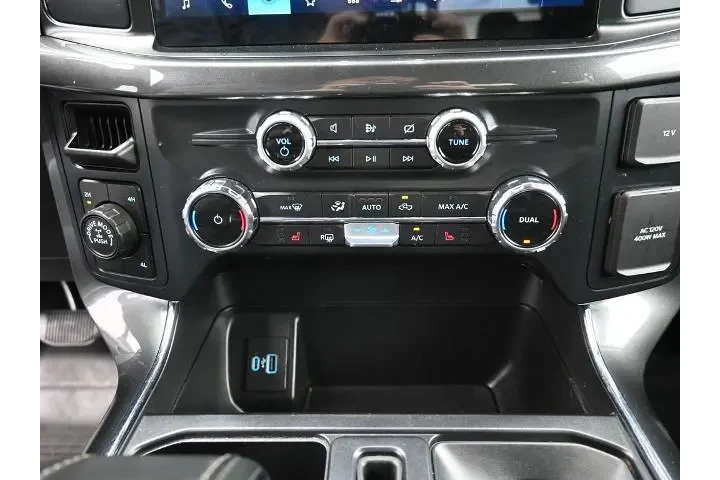 $39709 : Ford F-150 2022 4x4 XLT 4dr image 9