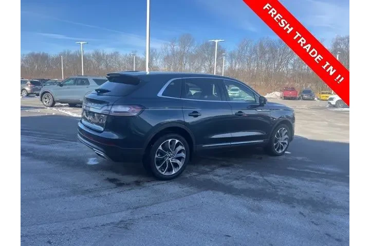 $34570 : Lincoln Nautilus 2022 AWD Re image 10