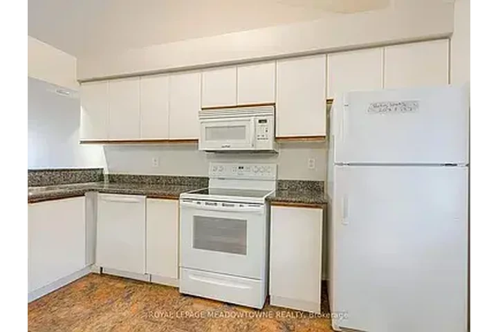 $950 : Studio Apartamento Disponible image 5