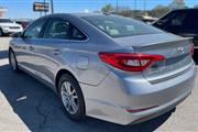 $7900 : 2016 Sonata thumbnail