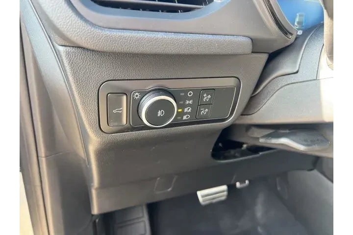 $25844 : Ford Escape 2023 AWD ST-Line image 10