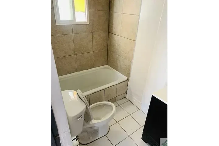 $1395 : L.A. SENCILLOS EN WESTMORELAND image 5