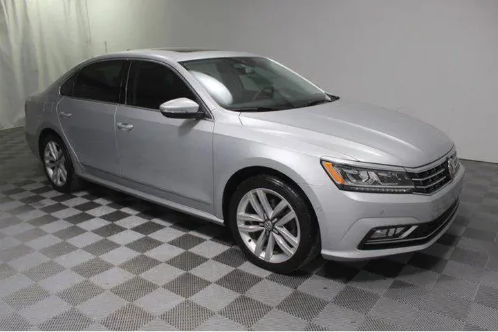 $20983 : Volkswagen Passat 2017 1.8T image 1