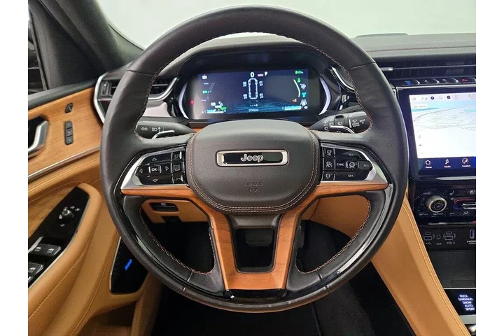 $39998 : Jeep Grand Cherokee 2022 4x4 image 10