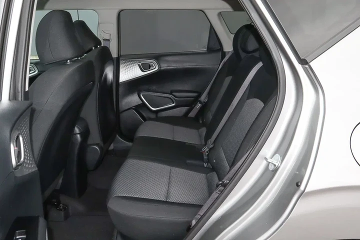 $17688 : 2023 Soul LX image 8