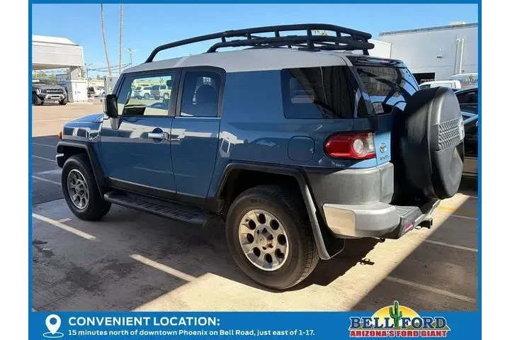 $30015 : Toyota FJ Cruiser 2013 4x4 4 image 3