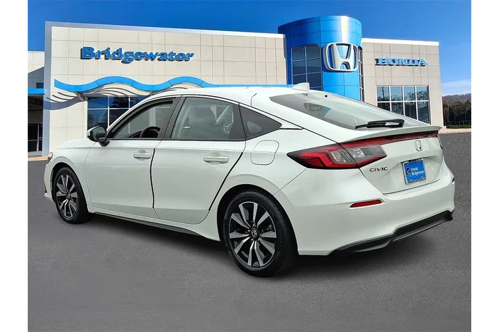 $24295 : Honda Civic 2024 EX-L 4dr Ha image 4