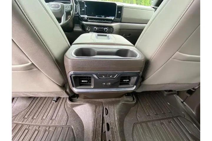 $39998 : GMC Sierra 1500 2022 4x4 SLT image 5
