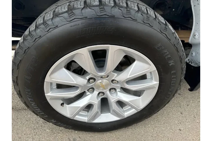 $24999 : 2019 Silverado 1500 Custom image 10