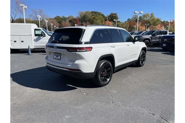 $28355 : Jeep Grand Cherokee 2023 4x4 image 6