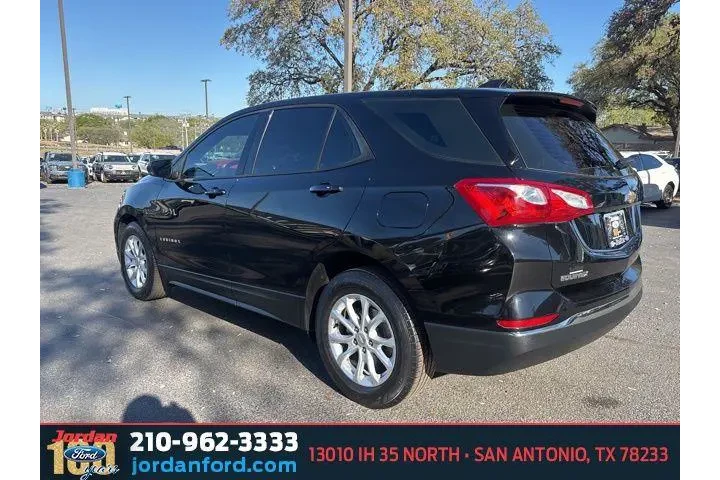 $12444 : Chevrolet Equinox 2018 LS 4d image 4