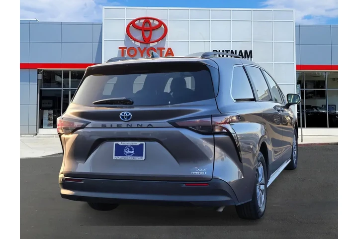 $39488 : Toyota Sienna 2024 XLE 8-Pas image 4