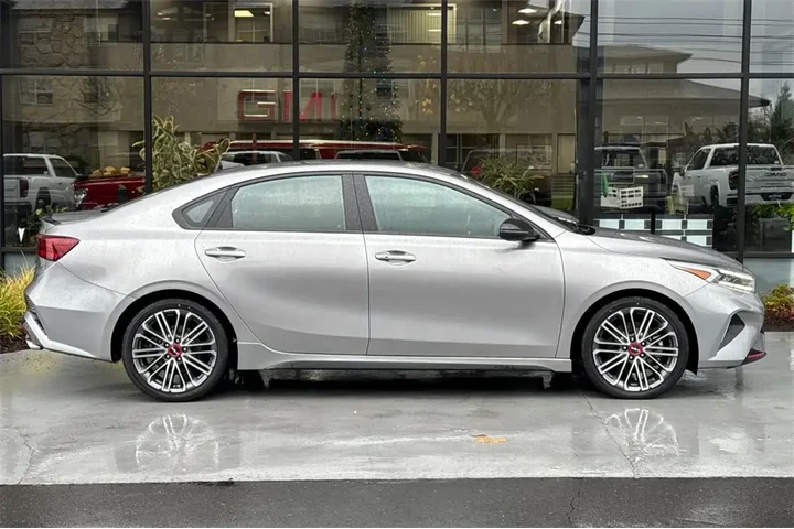 $21994 : Kia Forte 2023 GT 4dr Sedan image 3