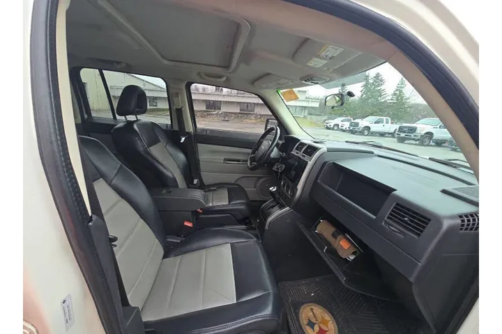 $7495 : 2007 Patriot Limited image 6