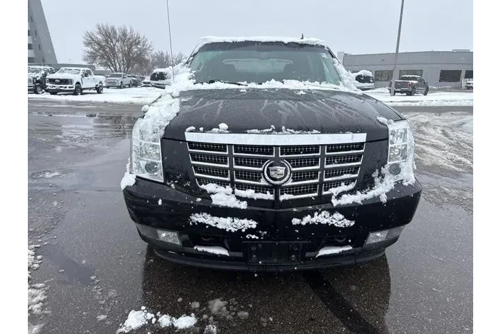 $13000 : Cadillac Escalade EXT 2011 A image 2