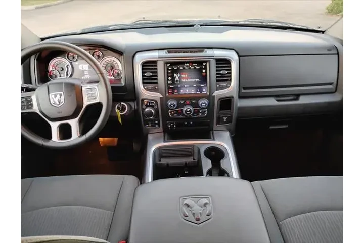 $33988 : Ram 1500 Classic 2023 4x4 SL image 10