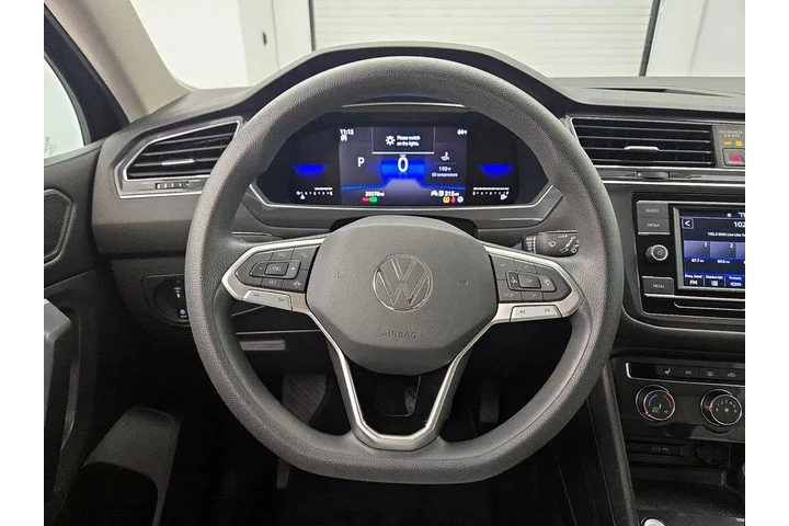 $19998 : Volkswagen Tiguan 2022 S 4dr image 10