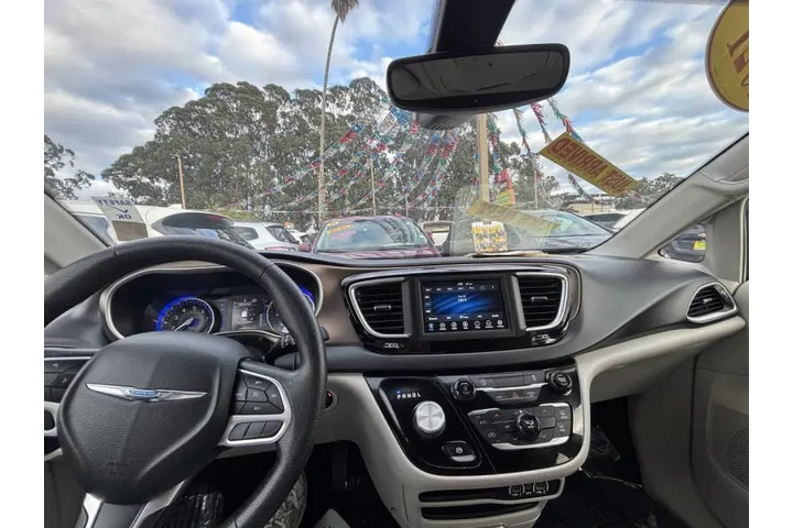 $21999 : 2021 Voyager LXi image 9