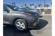 $35999 : Toyota Highlander 2023 L 4dr thumbnail