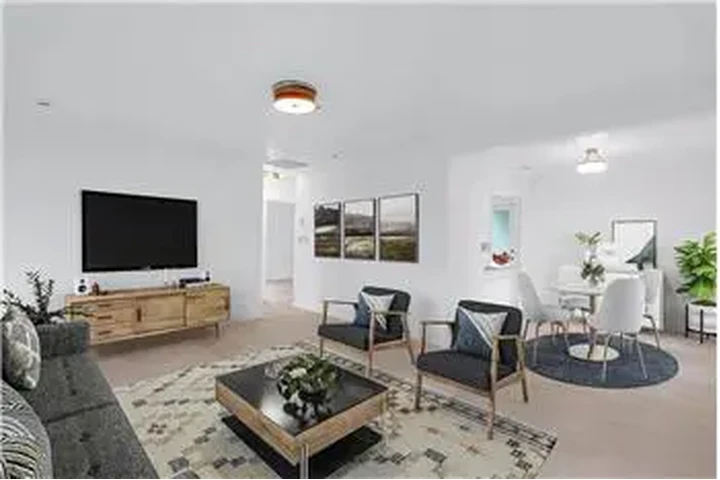 $1350 : Rental property with 2 bedro image 3