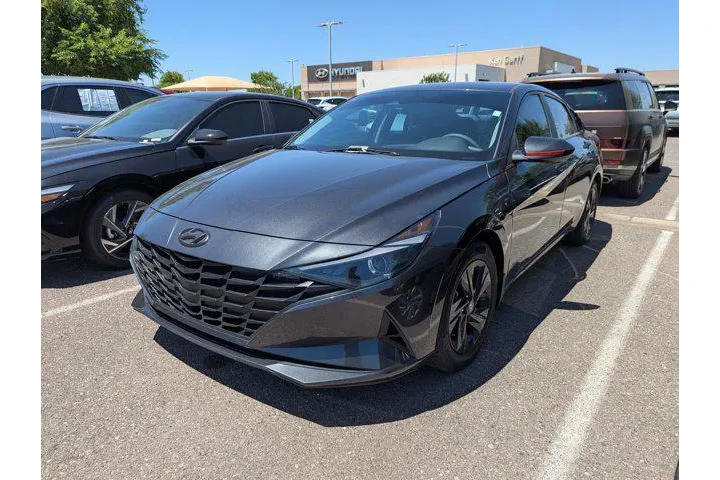 $17987 : Hyundai ELANTRA 2022 SEL 4dr image 5