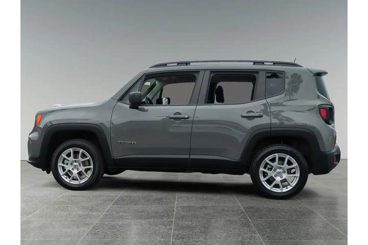 $17250 : Jeep Renegade 2022 4x4 Sport image 2