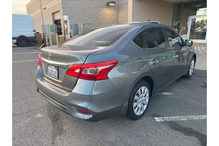 $8555 : Nissan Sentra 2019 S 4dr Sed image 5