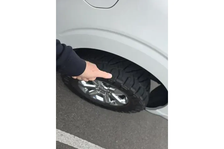 $39998 : Ford F-150 2021 4x4 Lariat 4 image 4