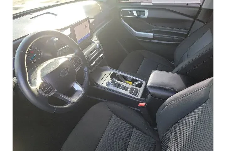 $26400 : Ford Explorer 2022 XLT 4dr S image 3