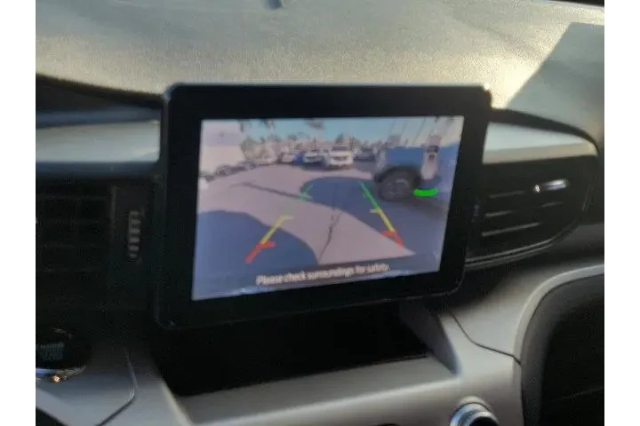 $26400 : Ford Explorer 2022 XLT 4dr S image 9