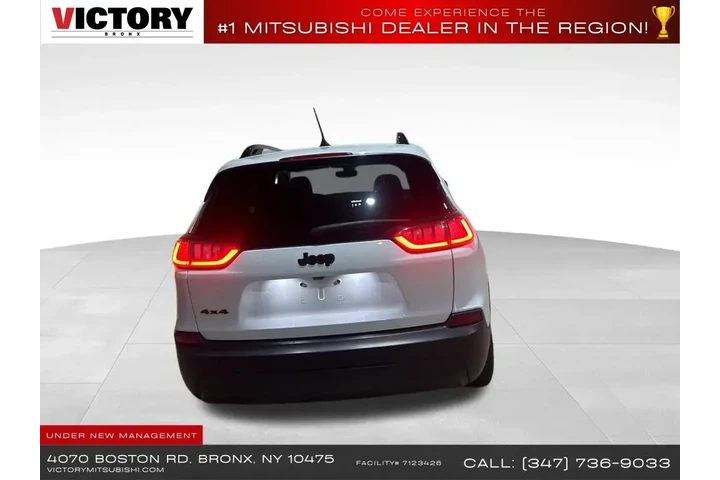 $17995 : Jeep Cherokee 2023 4x4 Altit image 5