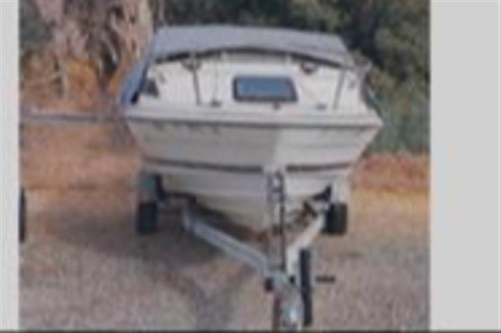 $5000 : En Venta Bayliner 1984 boat image 1