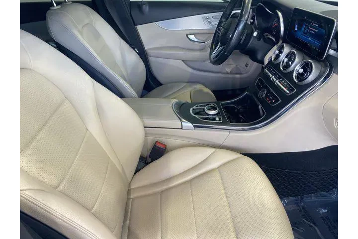 $20581 : Mercedes-Benz C-Class 2019 C image 7