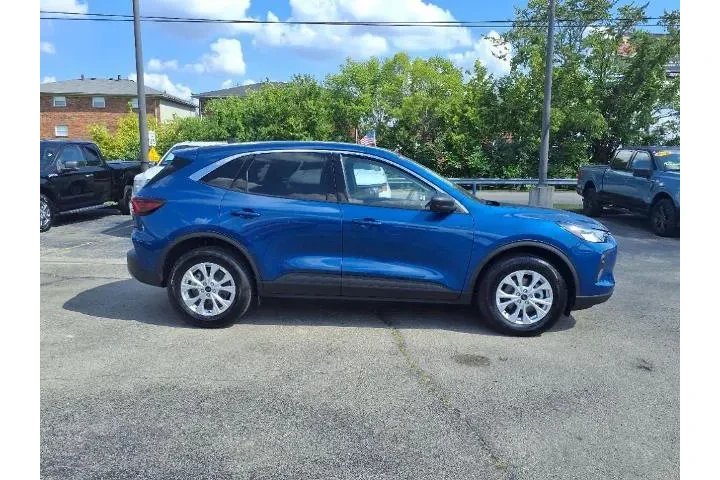 $23488 : Ford Escape 2023 AWD Active image 2