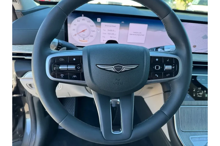 Genesis GV80 2025 AWD 3.5T A image 9