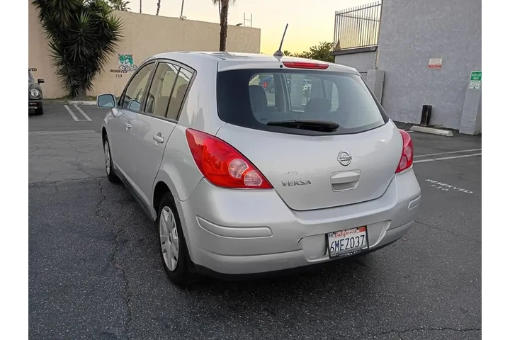 $3600 : 2010 VERSA S image 3