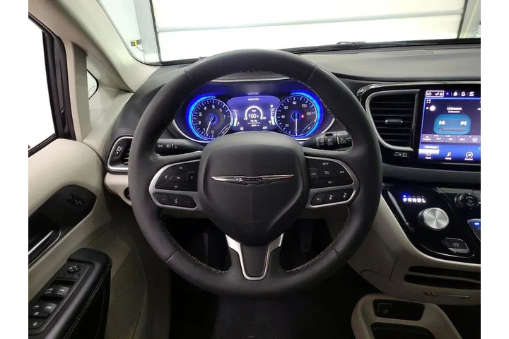 $24998 : Chrysler Pacifica 2023 Touri image 10