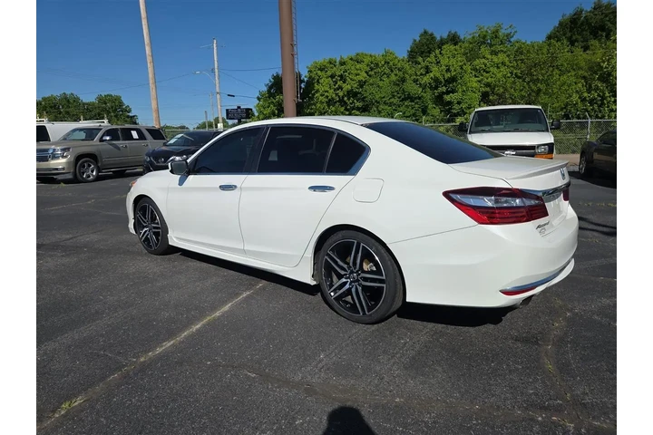 $13995 : 2016 Accord Sport Sedan CVT image 3