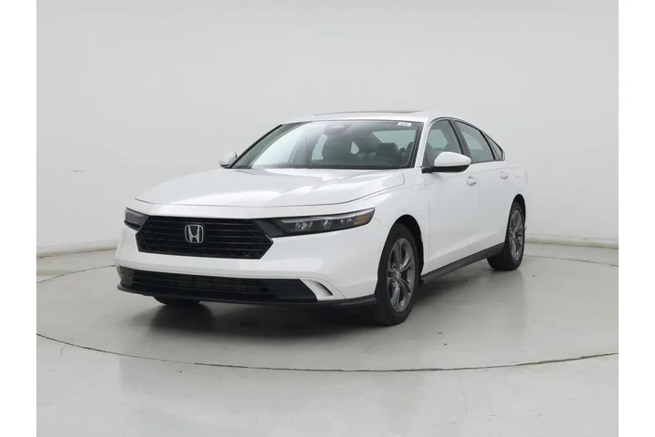 $27998 : Honda Accord 2024 EX 4dr Sed image 4