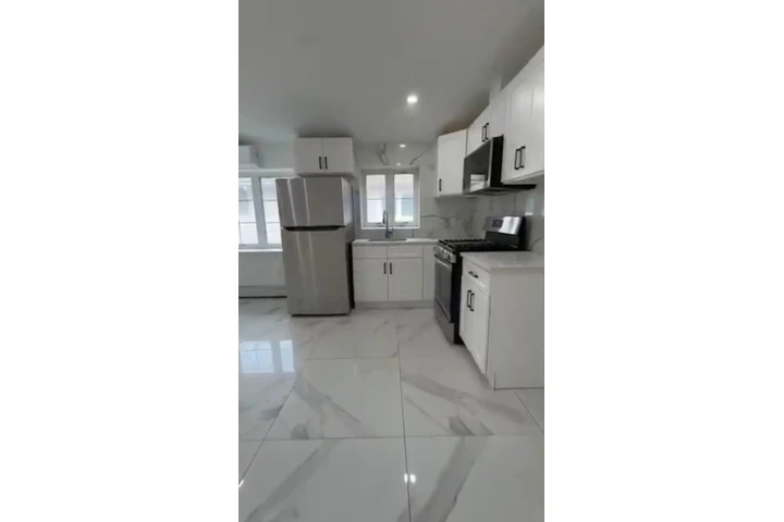$3680 : flushing apartamento 4 cuartos image 7