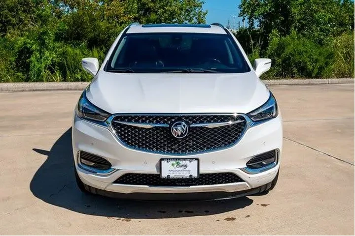 $27198 : Buick Enclave 2021 Avenir 4d image 4