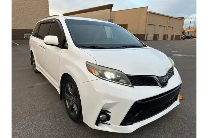 $24999 : Toyota Sienna 2019 SE 8-Pass image 3