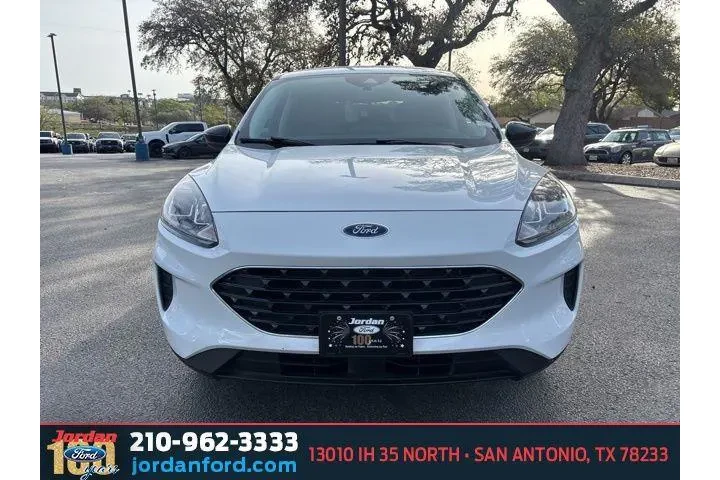 $21832 : Ford Escape 2022 SE 4dr SUV image 2