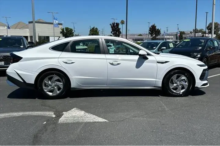 $23507 : Hyundai SONATA 2025 SE 4dr S image 2