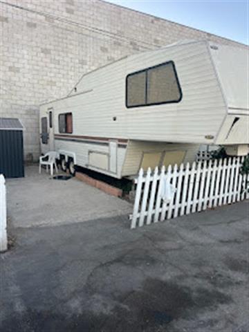 $7900 : VENDO 2,000 TRAILA MOBIL HOME image 1