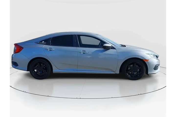 $15100 : Honda Civic 2018 LX 4dr Seda image 4