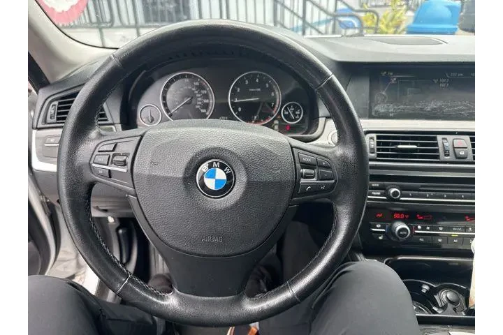 $9999 : BMW 5 Series 2013 AWD 528i x image 8