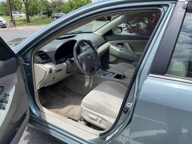 $8740 : PRE-OWNED 2010 TOYOTA CAMRY LE image 5