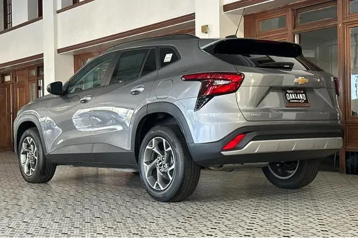 $23385 : Chevrolet Trax 2025 LT 4dr C image 6